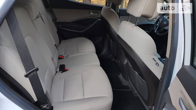 Позашляховик / Кросовер Hyundai Santa FE 2014 в Києві
