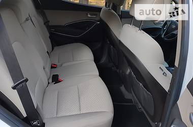 Внедорожник / Кроссовер Hyundai Santa FE 2014 в 