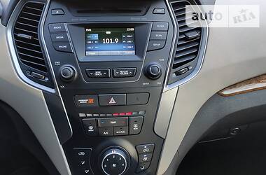 Внедорожник / Кроссовер Hyundai Santa FE 2014 в 