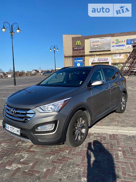 Позашляховик / Кросовер Hyundai Santa FE 2014 в Харкові