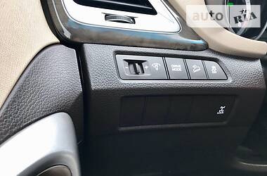 Позашляховик / Кросовер Hyundai Santa FE 2016 в 