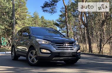 Позашляховик / Кросовер Hyundai Santa FE 2014 в 