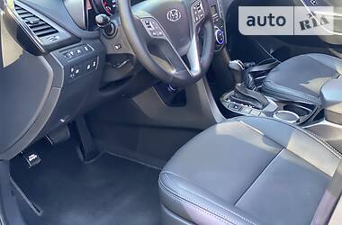 Позашляховик / Кросовер Hyundai Santa FE 2014 в 