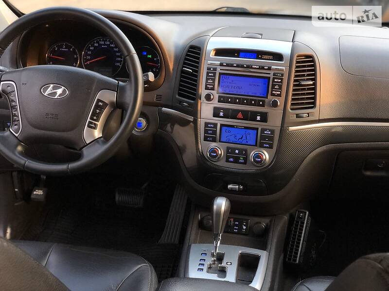 Універсал Hyundai Santa FE 2010 в Радивиліві