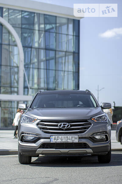 Позашляховик / Кросовер Hyundai Santa FE 2018 в Харкові
