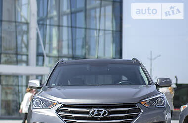 Внедорожник / Кроссовер Hyundai Santa FE 2018 в 