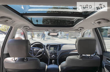 Внедорожник / Кроссовер Hyundai Santa FE 2018 в 