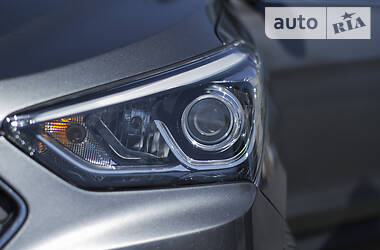 Внедорожник / Кроссовер Hyundai Santa FE 2018 в 