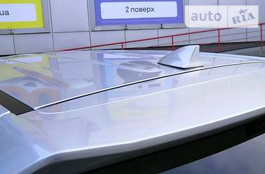 Позашляховик / Кросовер Hyundai Santa FE 2013 в 