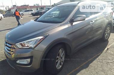 Позашляховик / Кросовер Hyundai Santa FE 2014 в 