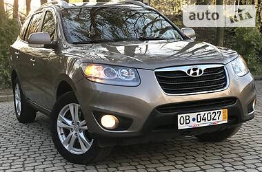 Позашляховик / Кросовер Hyundai Santa FE 2011 в 