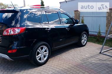 Позашляховик / Кросовер Hyundai Santa FE 2010 в 