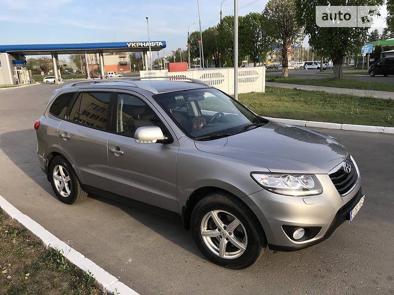 Внедорожник / Кроссовер Hyundai Santa FE 2011 в Луцке