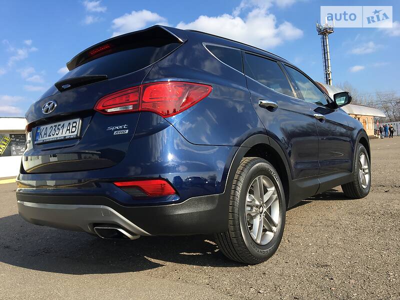 Позашляховик / Кросовер Hyundai Santa FE 2016 в Києві