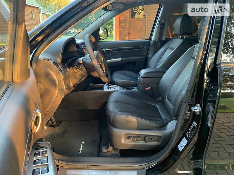 Позашляховик / Кросовер Hyundai Santa FE 2011 в Луцьку