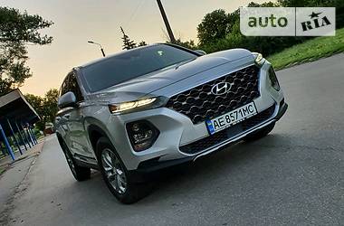 Внедорожник / Кроссовер Hyundai Santa FE 2019 в Киеве