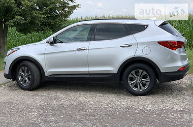 Позашляховик / Кросовер Hyundai Santa FE 2014 в 