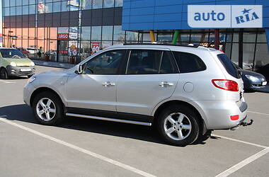 Позашляховик / Кросовер Hyundai Santa FE 2006 в 