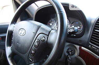Позашляховик / Кросовер Hyundai Santa FE 2006 в 