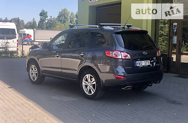 Внедорожник / Кроссовер Hyundai Santa FE 2010 в Ивано-Франковске