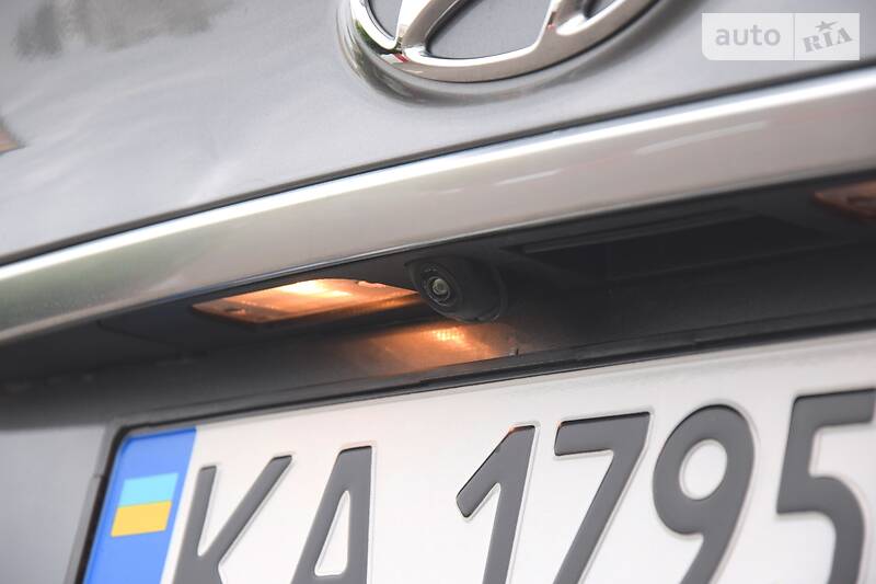Позашляховик / Кросовер Hyundai Santa FE 2019 в Києві