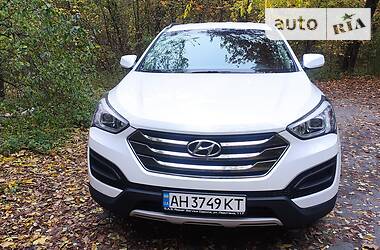Внедорожник / Кроссовер Hyundai Santa FE 2014 в 