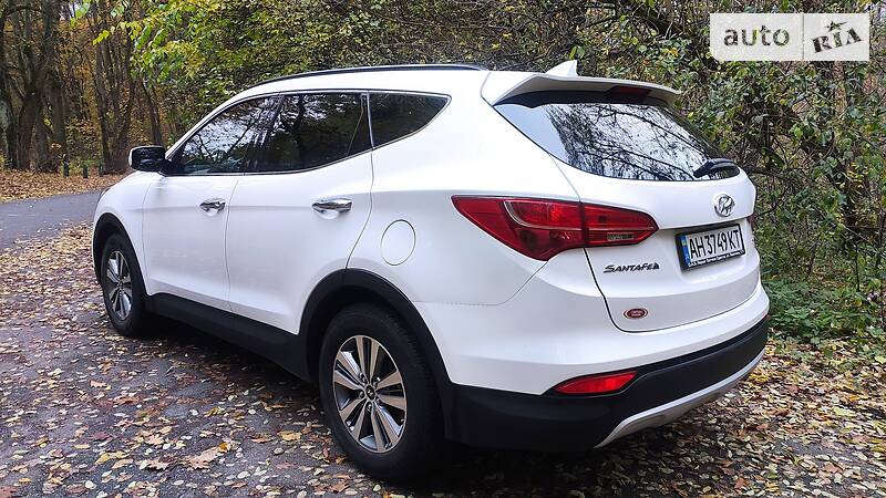 Позашляховик / Кросовер Hyundai Santa FE 2014 в Києві