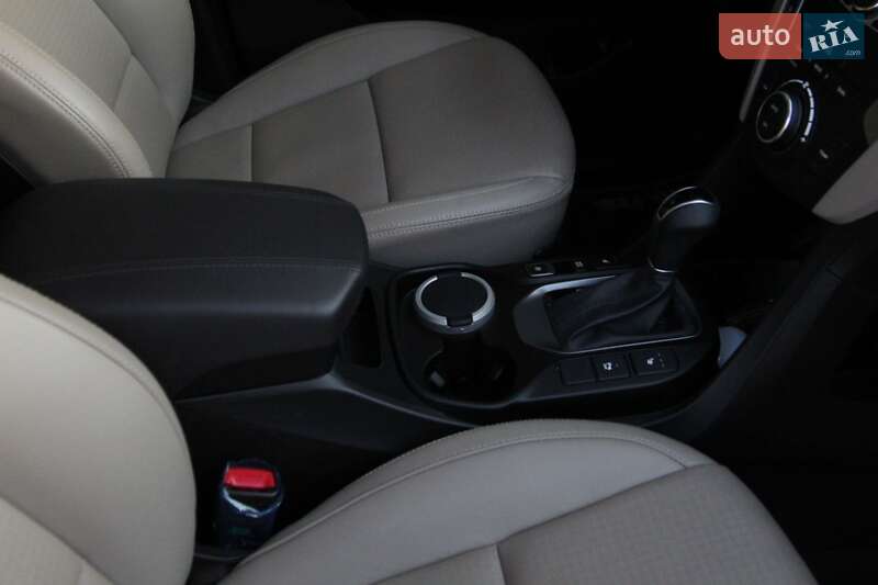 Універсал Hyundai Santa FE 2013 в Києві