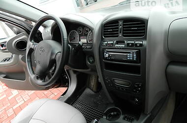 Внедорожник / Кроссовер Hyundai Santa FE 2005 в Ровно