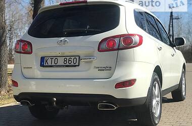 Внедорожник / Кроссовер Hyundai Santa FE 2010 в Ивано-Франковске