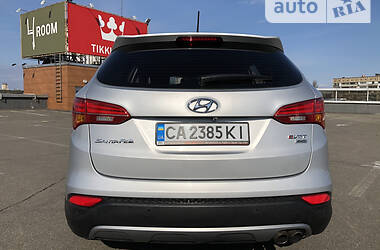 Внедорожник / Кроссовер Hyundai Santa FE 2013 в Киеве