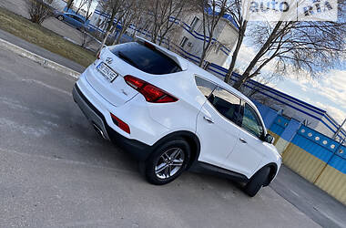 Внедорожник / Кроссовер Hyundai Santa FE 2017 в Киеве