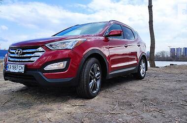 Внедорожник / Кроссовер Hyundai Santa FE 2012 в Киеве