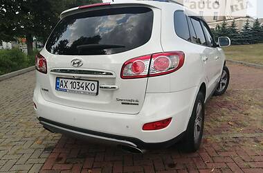 Внедорожник / Кроссовер Hyundai Santa FE 2012 в Харькове