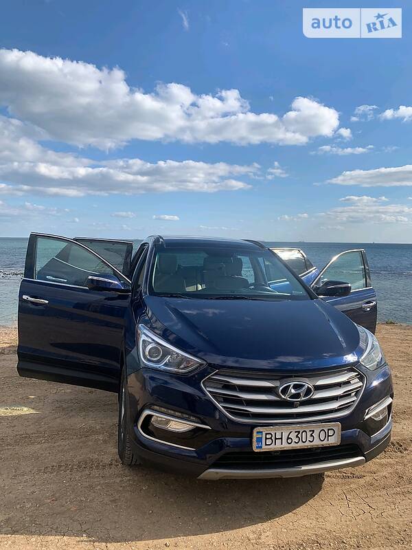 Внедорожник / Кроссовер Hyundai Santa FE 2017 в Черноморске