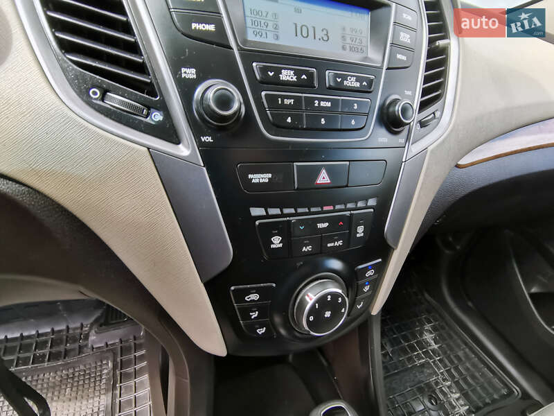 Позашляховик / Кросовер Hyundai Santa FE 2014 в Жовкві