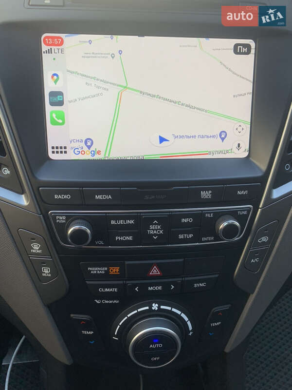 Позашляховик / Кросовер Hyundai Santa FE 2016 в Івано-Франківську