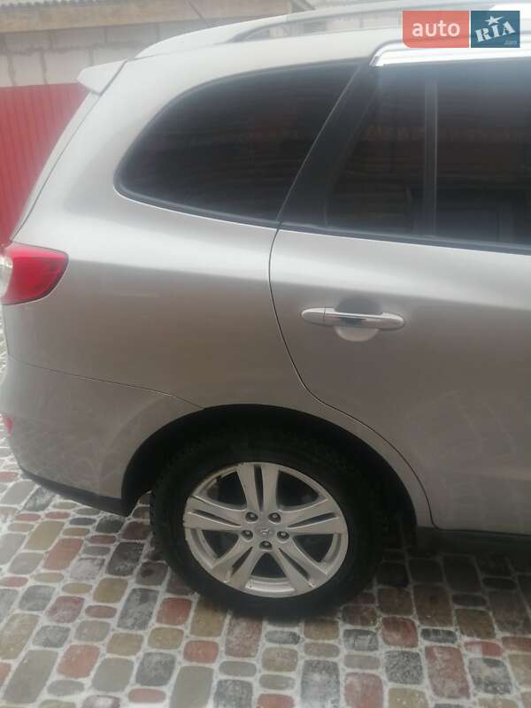 Позашляховик / Кросовер Hyundai Santa FE 2011 в Нетішині