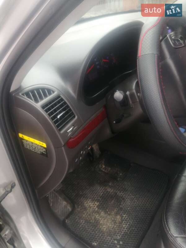 Позашляховик / Кросовер Hyundai Santa FE 2011 в Нетішині