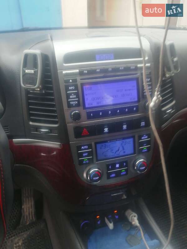 Позашляховик / Кросовер Hyundai Santa FE 2011 в Нетішині