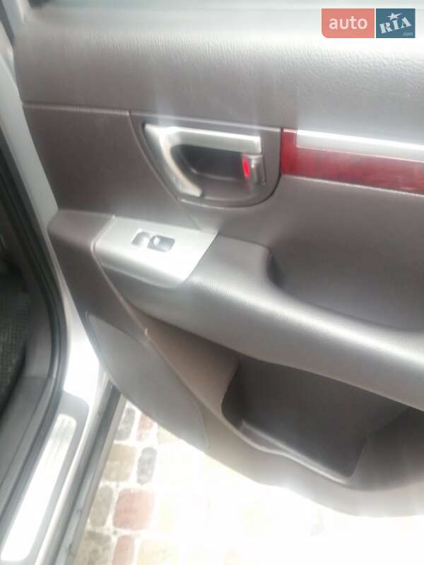 Позашляховик / Кросовер Hyundai Santa FE 2011 в Нетішині