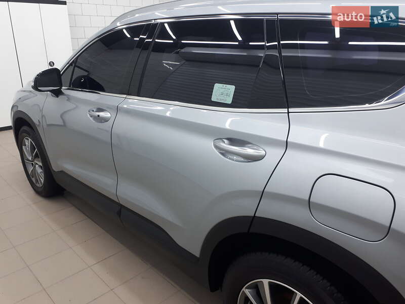 Внедорожник / Кроссовер Hyundai Santa FE 2018 в Ивано-Франковске