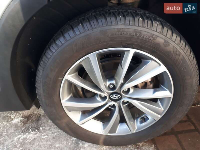 Внедорожник / Кроссовер Hyundai Santa FE 2018 в Ивано-Франковске
