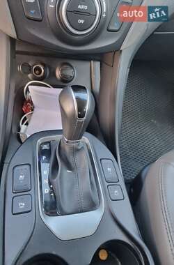 Позашляховик / Кросовер Hyundai Santa FE 2016 в Одесі