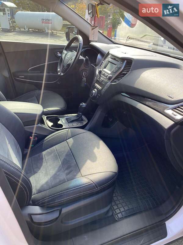 Позашляховик / Кросовер Hyundai Santa FE 2014 в Одесі