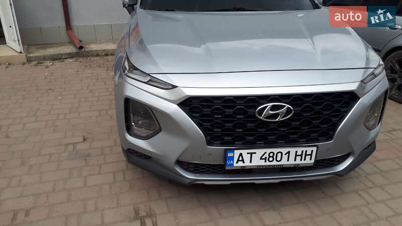 Внедорожник / Кроссовер Hyundai Santa FE 2018 в Ивано-Франковске