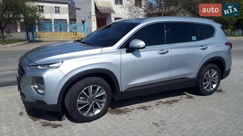 Внедорожник / Кроссовер Hyundai Santa FE 2018 в Ивано-Франковске