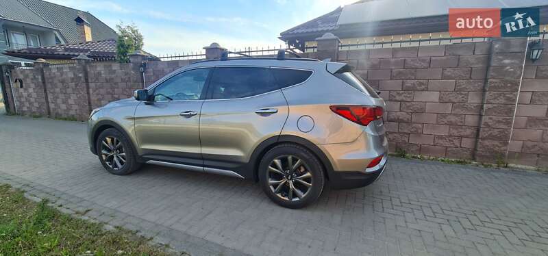 Позашляховик / Кросовер Hyundai Santa FE 2017 в Луцьку