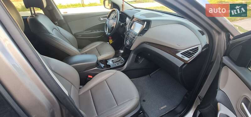 Позашляховик / Кросовер Hyundai Santa FE 2017 в Луцьку