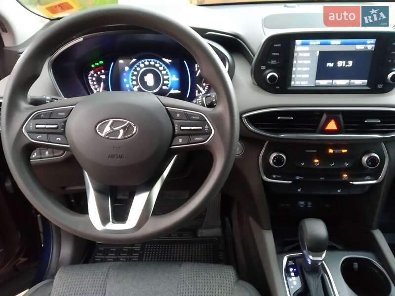 Позашляховик / Кросовер Hyundai Santa FE 2019 в Чернівцях